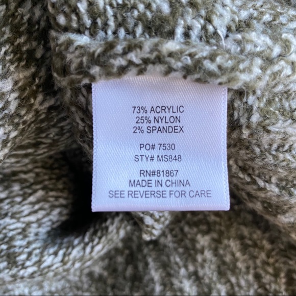 Olivia Sky NWT Olive Grey knit sweater - Picture 5 of 6